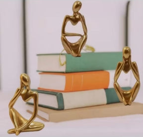 Três Estatuetas O Pensador